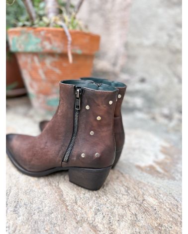 Bottines marron et rivets - LITTLE LA SUITE