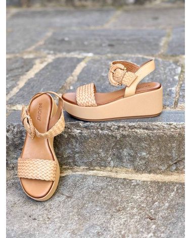 Compensés cuir tressé beige - INUOVO