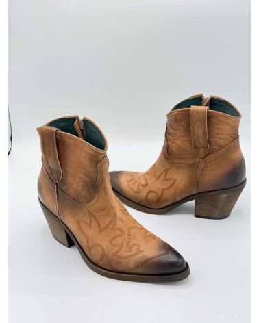 Bottines santiag camel - LITTLE LA  SUITE