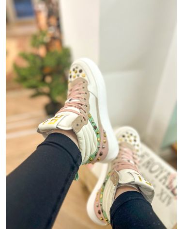 Baskets rose et vert avec rivets -  Gio+